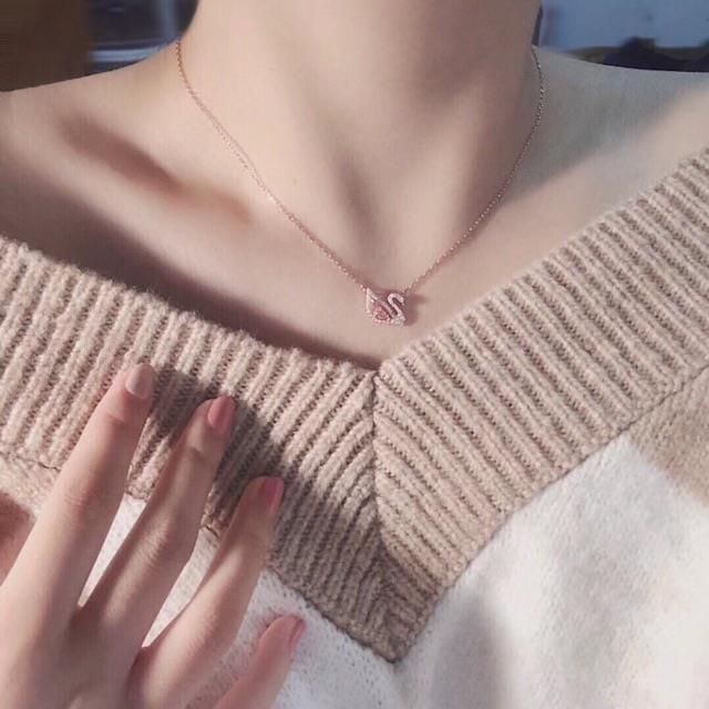 Swarovski 5469989 Swan Necklaces Swarovski 5469989 Swan Necklaces
